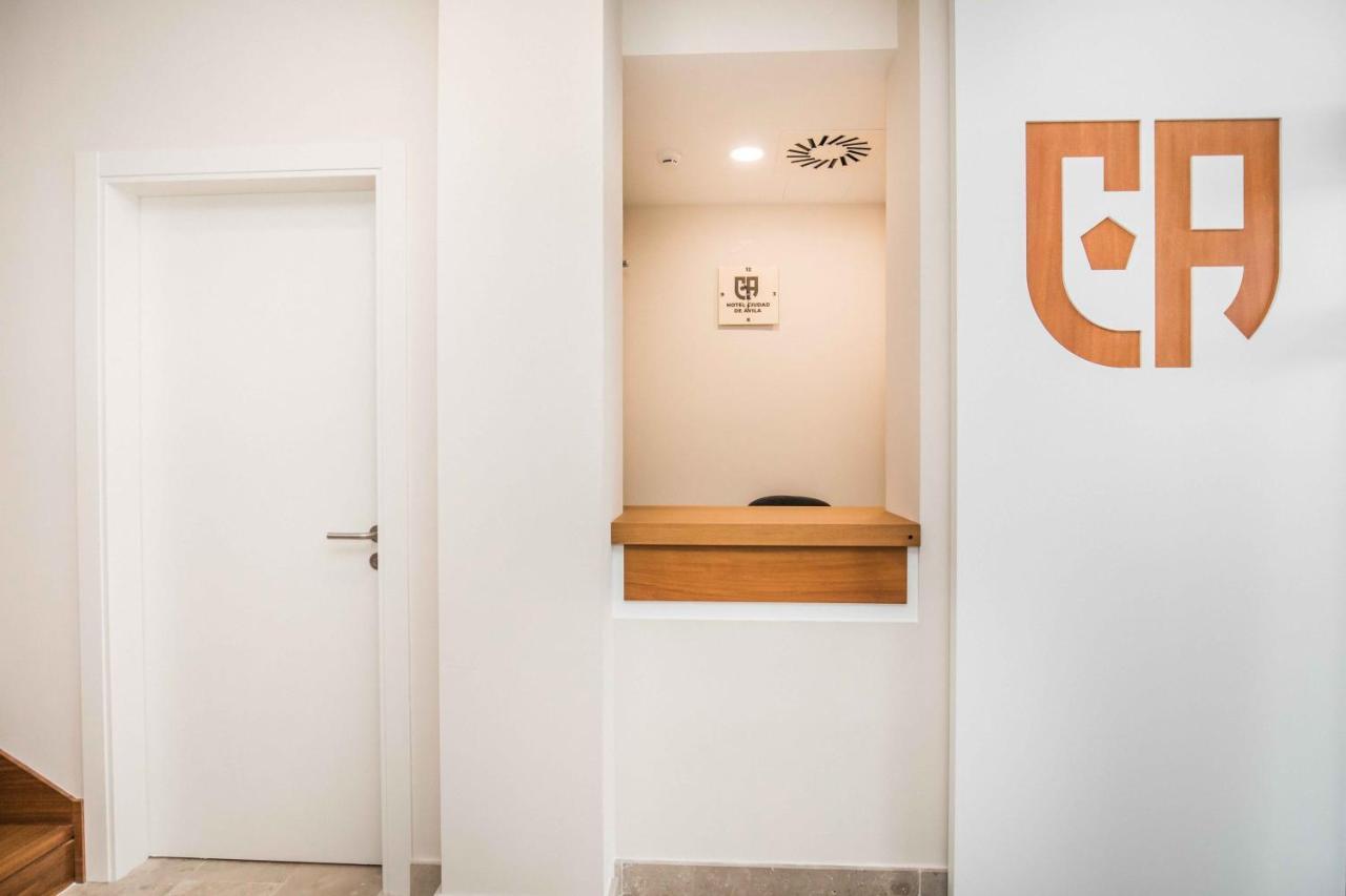 Hotel Ciudad De Ávila Buitenkant foto